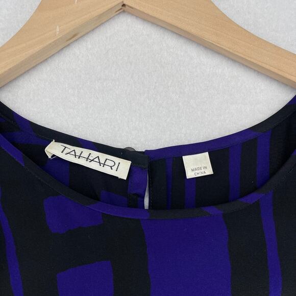 TAHARI Top 8 Silk Geometric Keyhole Back Round Neck Short Sleeve Blouse Purple - Picture 7 of 12